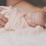 How to Create a Daily Schedule for a Newborn